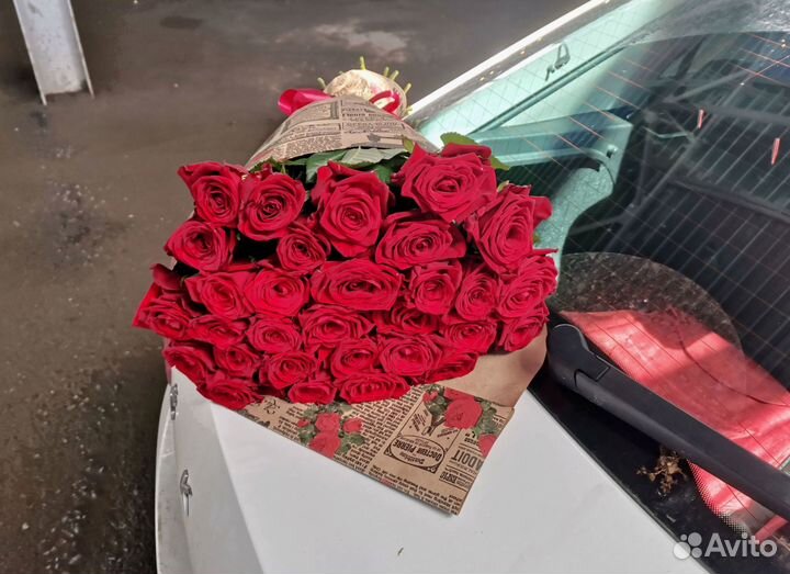 Розы, букет цветов, 101 роза, 51 роза. Розы опт