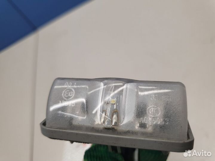 Фонарь подсветки номерного знака Toyota Prius W50