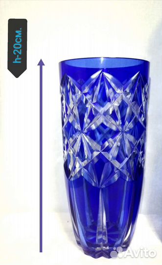 Вазы из цветного стекла