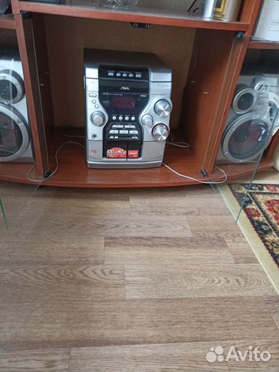 Музыкальный центр