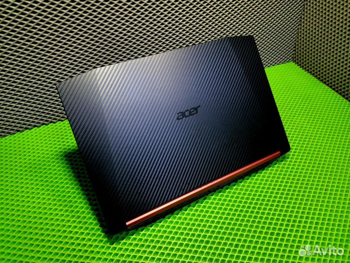 Ноутбук Acer nitro i5-8300H на GTX 1050 4Gb