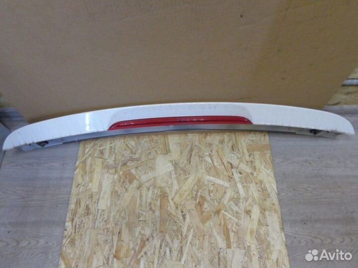 Спойлер (дефлектор) крышки багажника Volkswagen