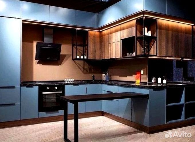 Кухня угловая на заказ.мдф фасады