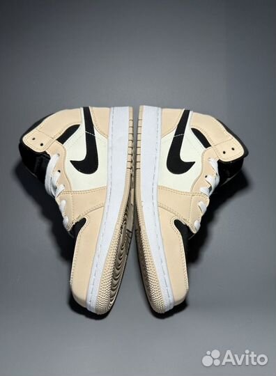 Кроссовки Air Jordan 1 Mid 'Barely Orange' Люкс