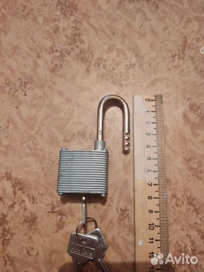 Замок навесной