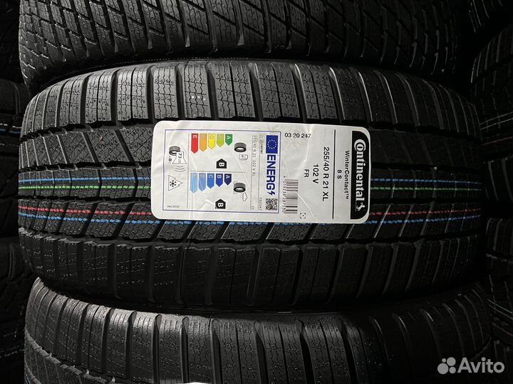 Continental WinterContact 8S 255/40 R21 и 265/40 R21 106V