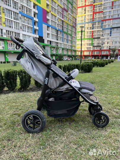 Прогулочная коляска joie mytrax