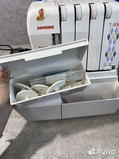 Оверлок бытовой