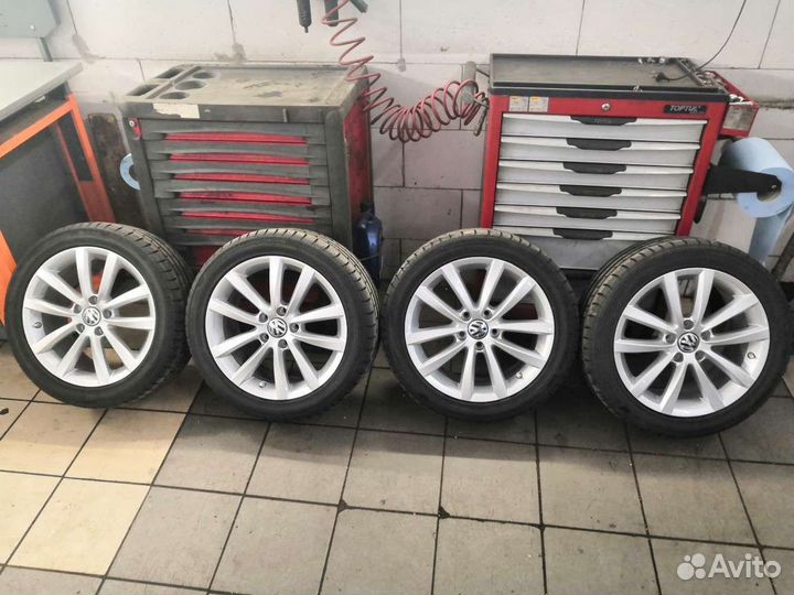 Комплект колес Vag R17 235/45R17