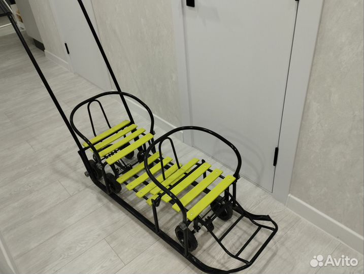 Санки с колесами