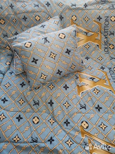 Комплект белья (одеяло, простынь, 2 подушки) новый