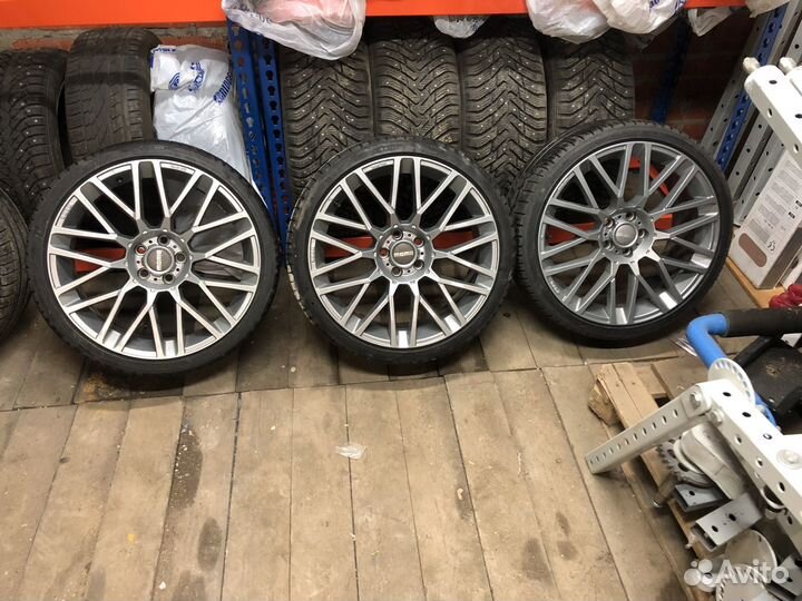 Комплект колёс R19 5x108 Momo Revenge