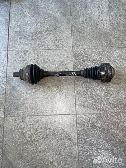 Привод левый Volkswagen Jetta 6