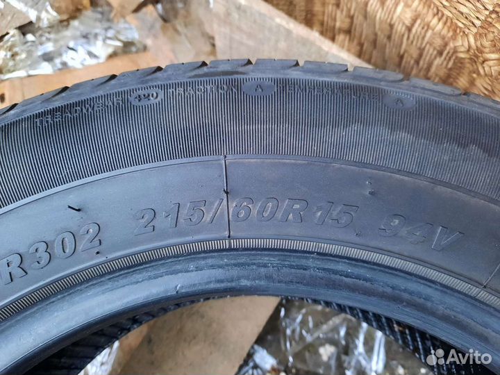 Deestone Vincente R302 215/60 R15 94V