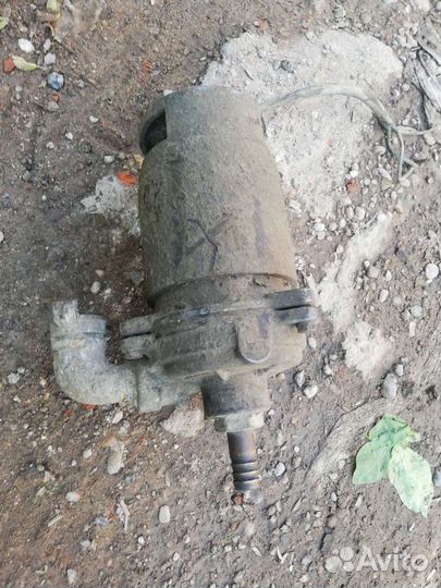 Водиная помпа от бетононасоса 24 вольт