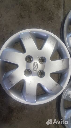 Колпаки Hyundai 14 дюймов 4 отверстия 3 шт