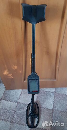 Металлоискатель quest x5