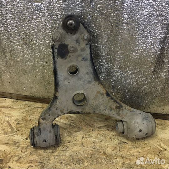 Рычаг передний Mercedes w245