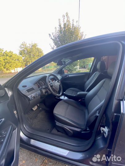 Opel Astra 1.6 AMT, 2010, 189 000 км