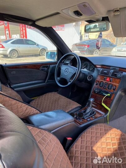 Mercedes-Benz E-класс 2.4 МТ, 1998, 350 000 км