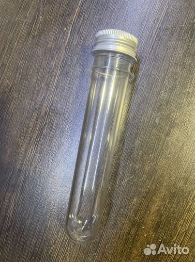 Пробирка с крышкой