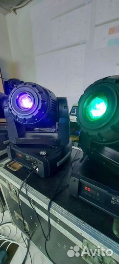 Световая голова Martin Mac 550