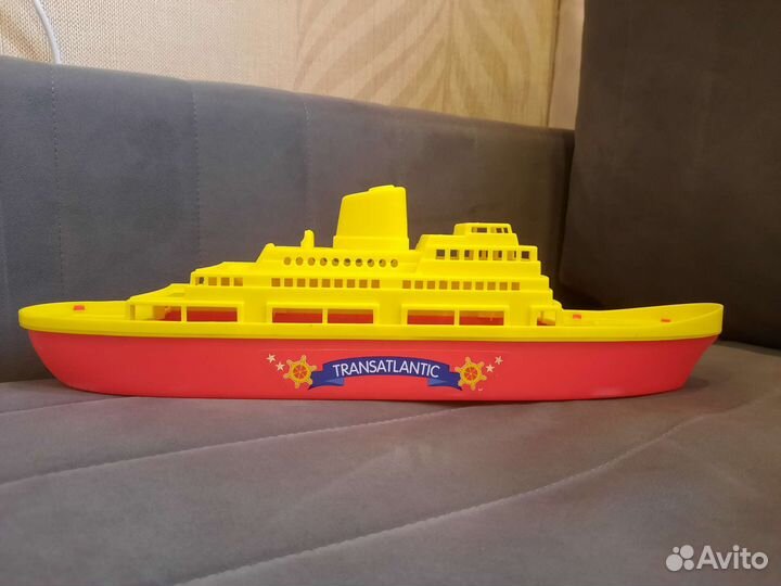 Титаник игрушечный
