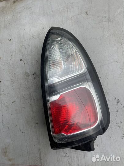 Фонарь правый Citroen C3 Picasso