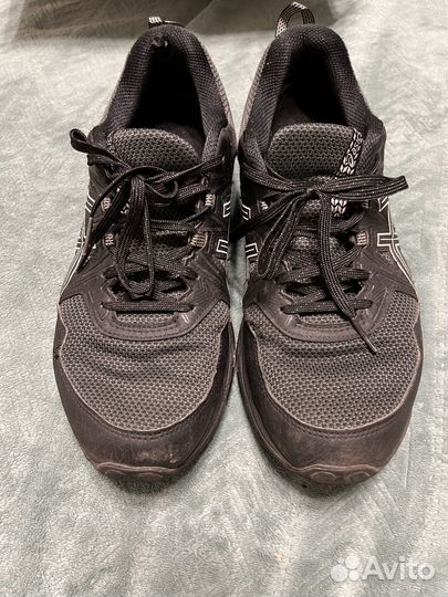 Кроссовки asics 28см