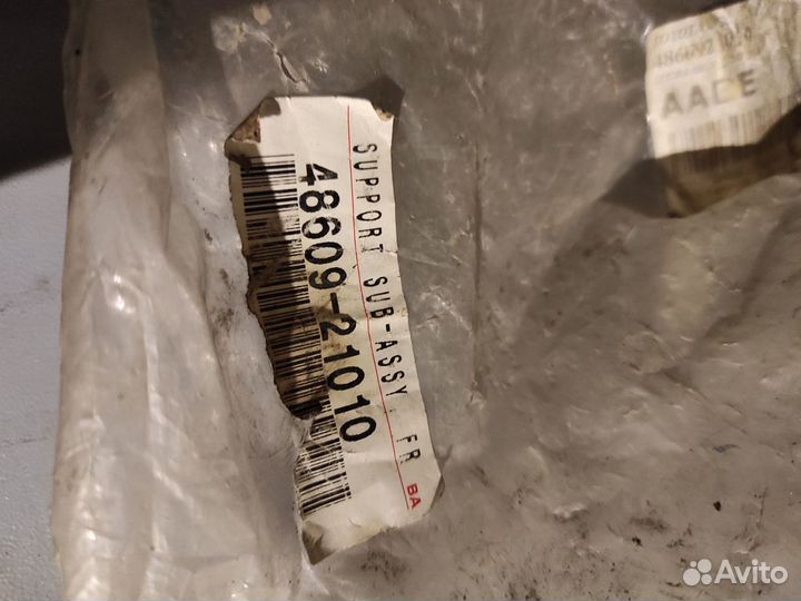 Опора стойки передняя Toyota Caldina 2 1997-2001