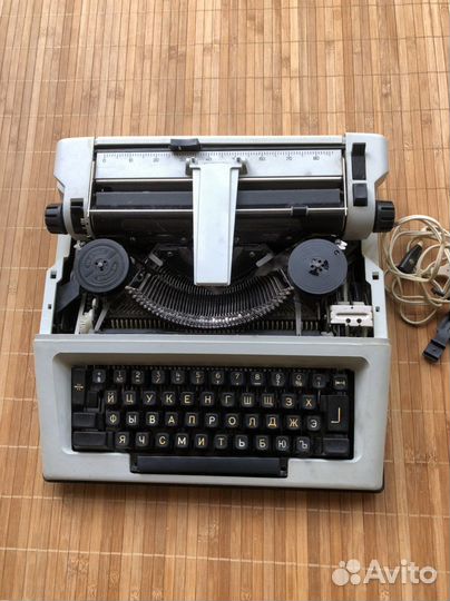 Пишущая машинка