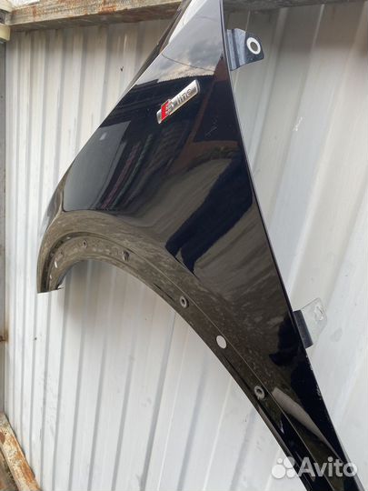 Переднее левое крыло Audi Q3 2012