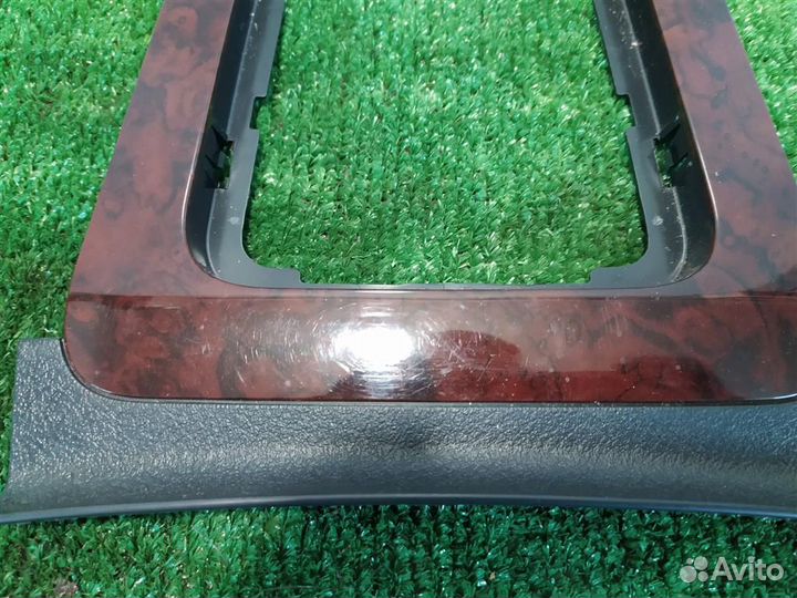 Накладка центральной консоли Peugeot 407 (6E) 2005