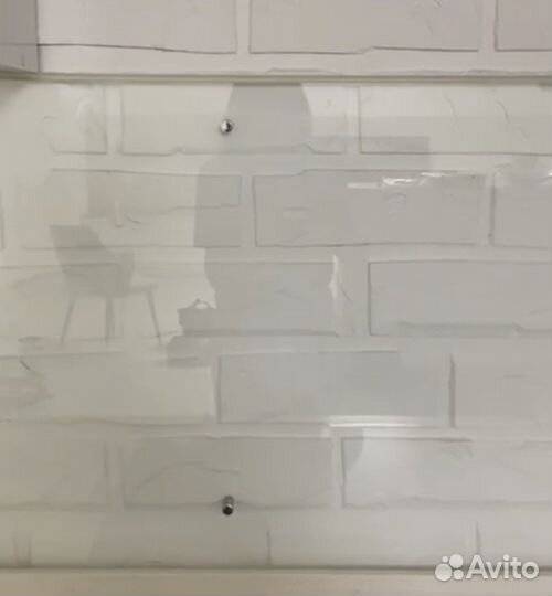 Фартук для кухни из стекла