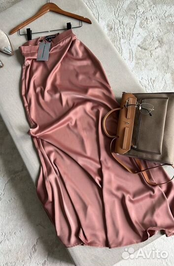 Стильная шелковая юбка