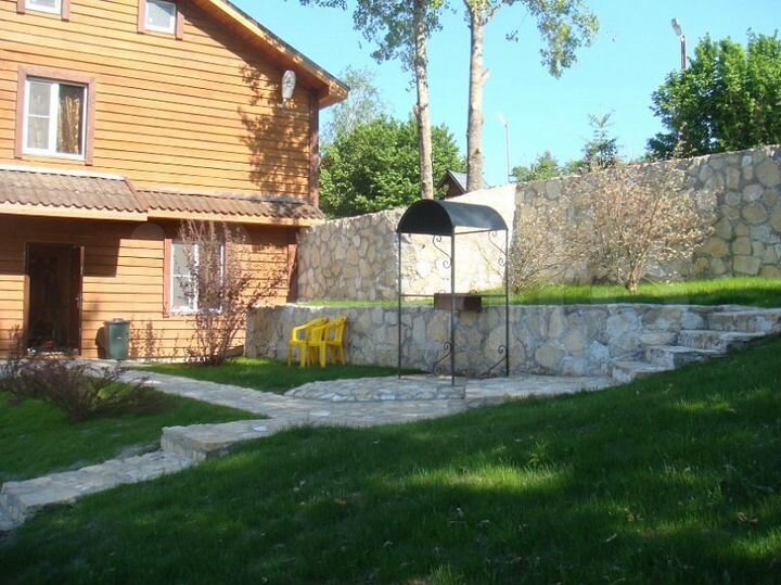 Коттедж 200 м² на участке 100 сот.