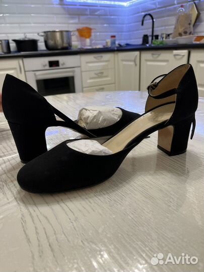 Туфли на каблуке 41