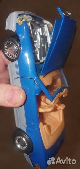 Модель автомобиля mercedes benz 1/24