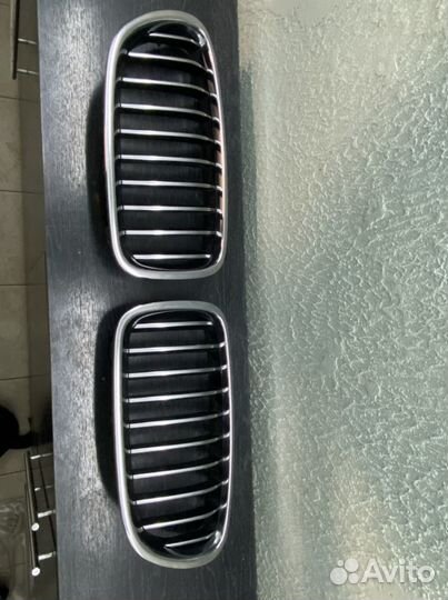 Решетка радиатора Б/У BMW 5 F10