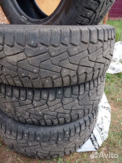 Pirelli Ice Zero 205/60 R16