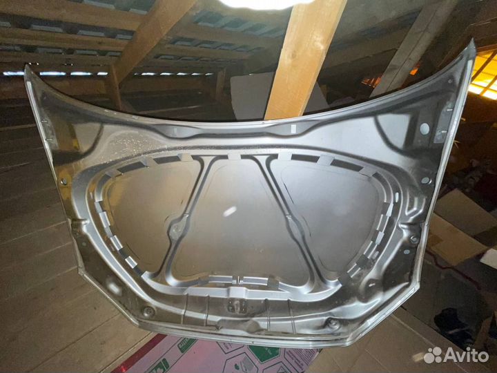 Volkswagen polo капот 2020