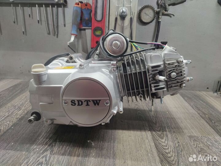 Новый двигатель 125 кубов для мопеда полуавтомат
