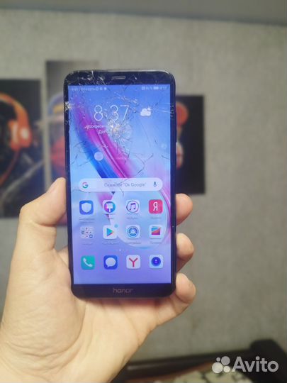 Телефон Huawei Хонор 9 lite