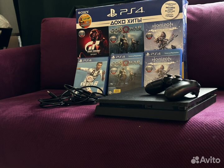 Sony playstation 4 slim 1 tb (как новая + 3 диска)