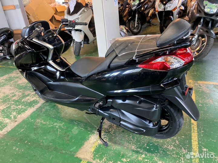 Максискутер Yamaha Majesty 250