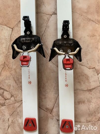 Беговые лыжи с палками Karjala