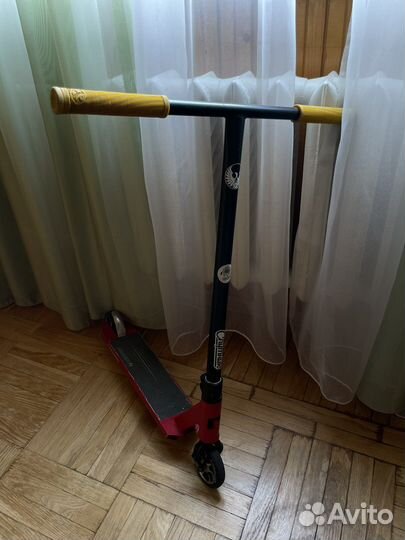 Трюковой самокат Phoenix Session