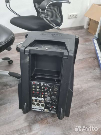 Активная колонка 300вт, Samson xp300 expeition