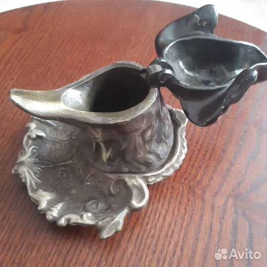 Пепельница голова собаки