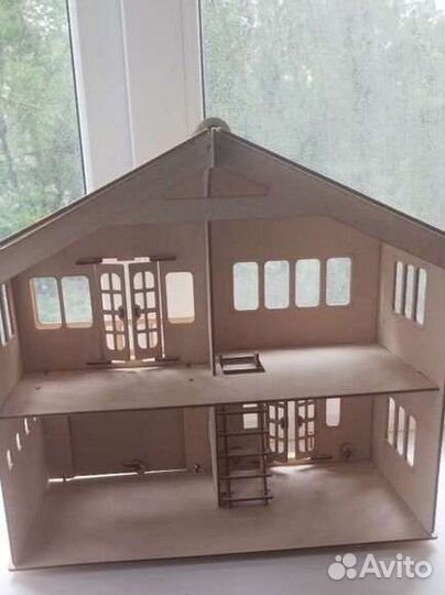 Детский игровой домик из дерева